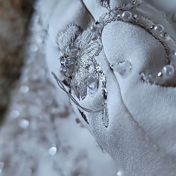 David's Bridal Trumpet Strapless Satin Ivory Wedding Dress Size 8 - Picture 12 of 14